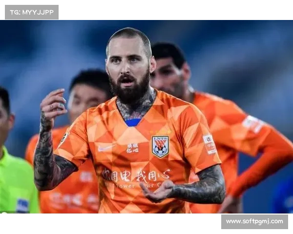 青年队小将莱西红牌落泪，曼联教练组场边安抚